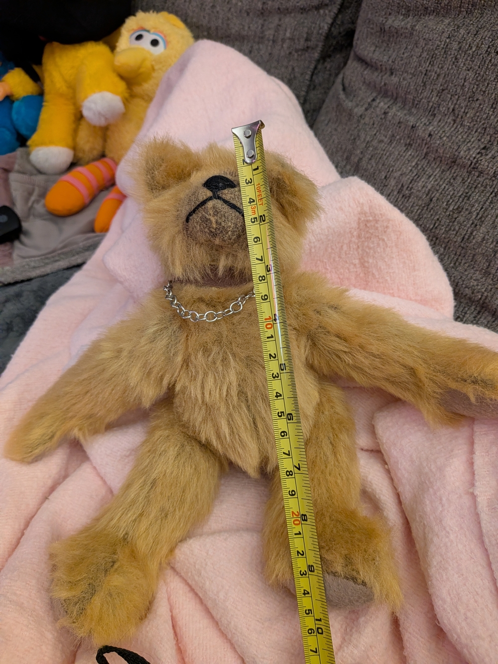 Vintage-1996 Colby Russ Bendable Brown Plush Bear with Chain Collar
